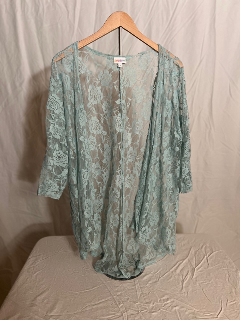LuLaRoe Sheer Floral Lace Kimono Robe in Mint